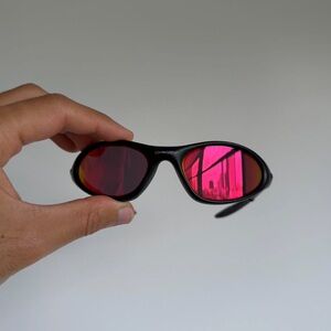 Oakley Minute Black/Red 1.0 Redux Prizm Mens Sunglasses Y2K Vintage Plate
90s